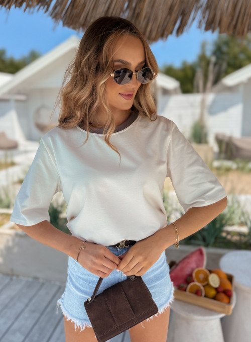 T-shirt bawełniany kokosowy z brązowym lampasem przy dekolcie MINIMAL 2