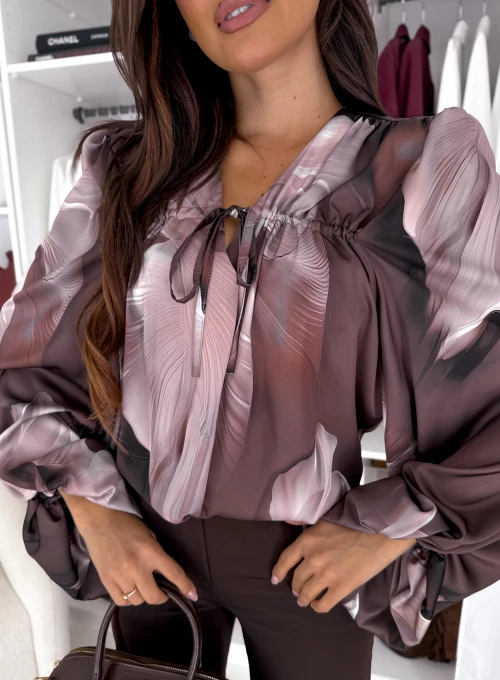 Bluzka z wiązaniem w czekoladowo-beżowe kwiaty Nika 1