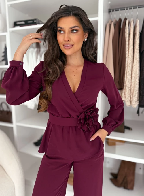 Komplet bluzka baskinka ze spodniami bordo Fiore 4