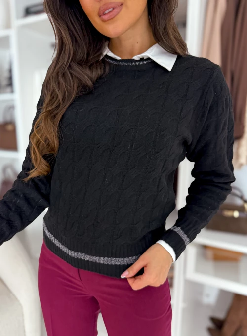 Sweter czarny z ozdobnym warkoczem i srebrną nicią Lucia 1