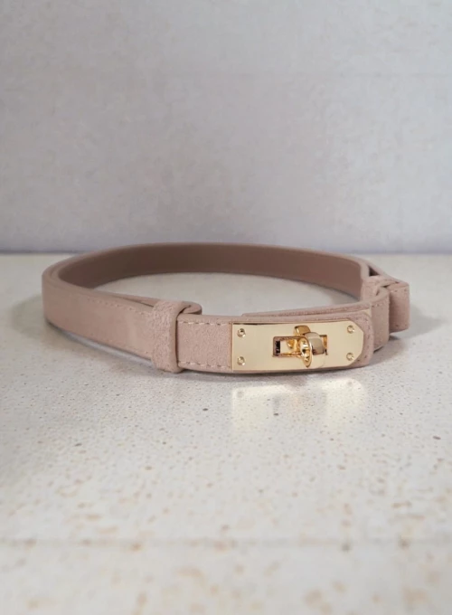 Subtelny regulowany pasek z zamszu naturalnego taupe