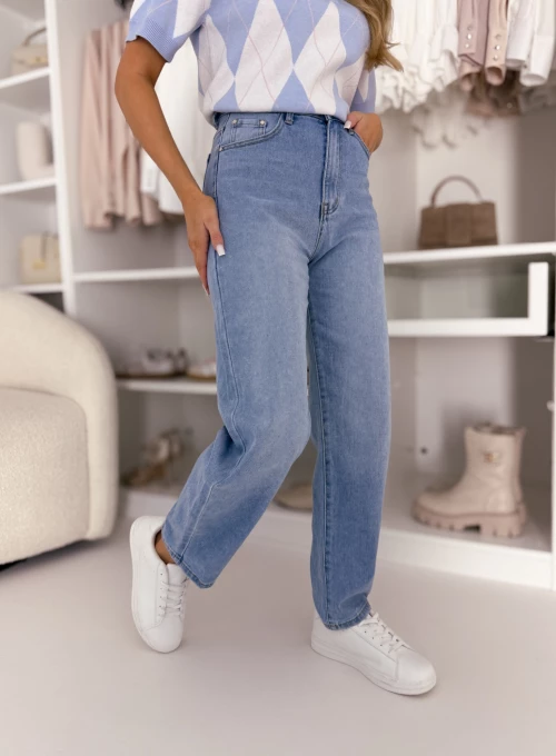 Spodnie Mom Fit blue jeans z ozdobnym guzikiem Mia 2
