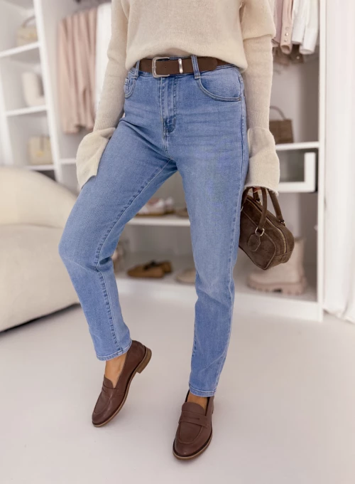 Spodnie Mom Fit blue jeans z ozdobnym paskiem Clara
