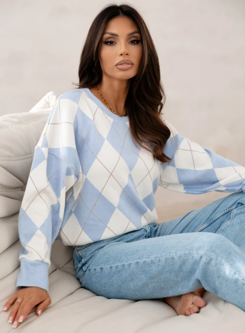 Sweter Argyle w modne romby błękitno-śmietankowy