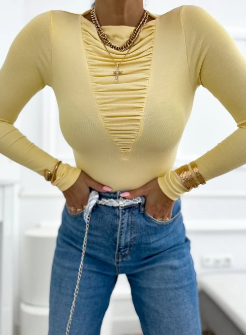 Bluzka z ozdobnym marszczeniem na dekolcie Lamia w bananowym kolorze