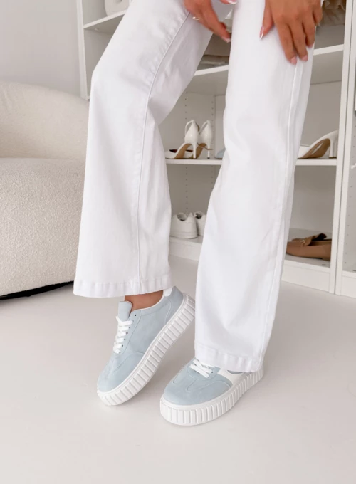Błękitne sneakersy damskie Skyline
