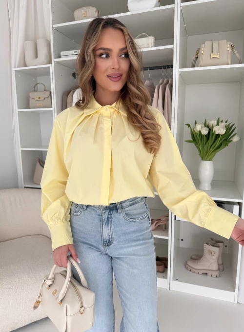 Koszula z elegancką broszką Mavi ANGEL w pastelowo bananowym kolorze