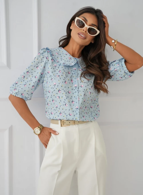 Koszula z kołnierzem retro i bufkami Alice błękitna łączka