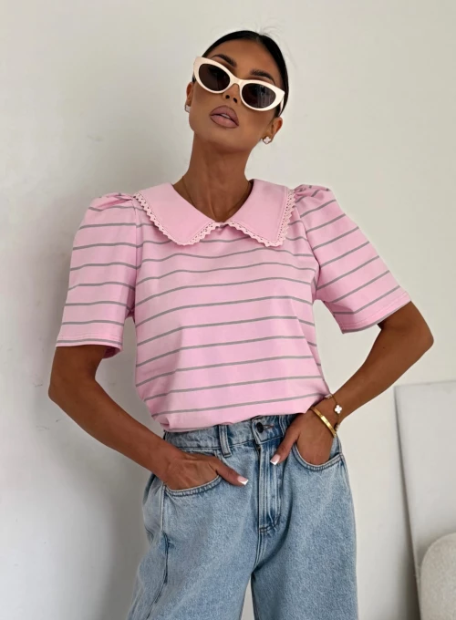 Bluzka bawełniana Porto z obszytym koronką kołnierzykiem pudrowa w beżowe paski