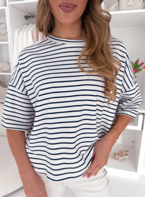 T-shirt oversize w granatowe paski Mia 1