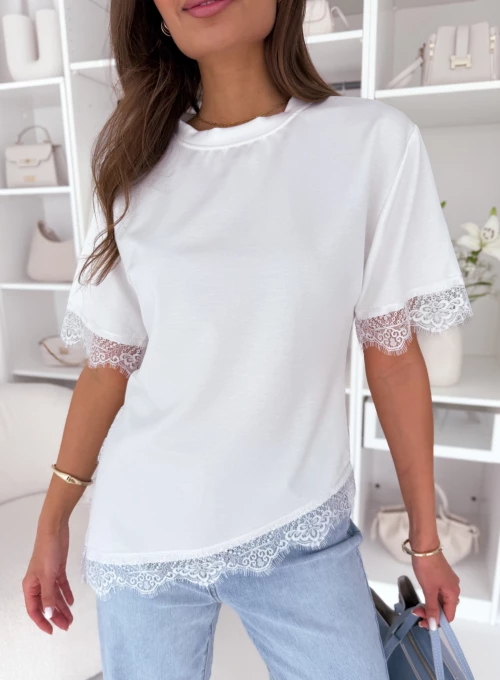 Bluzka z koronkowym wykończeniem śmietankowa Lorette 1