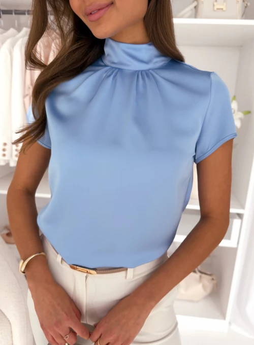 Elegancka satynowa bluzka błękitna Vianelle 1