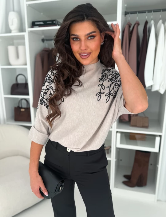 Sweter oversize Boho Flowers beżowy