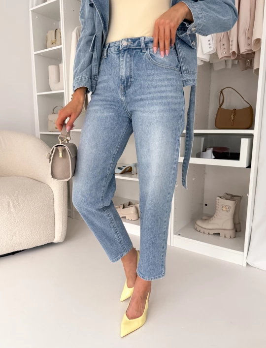 Casualowe spodnie jeansowe z niebieskiego denimu Nora