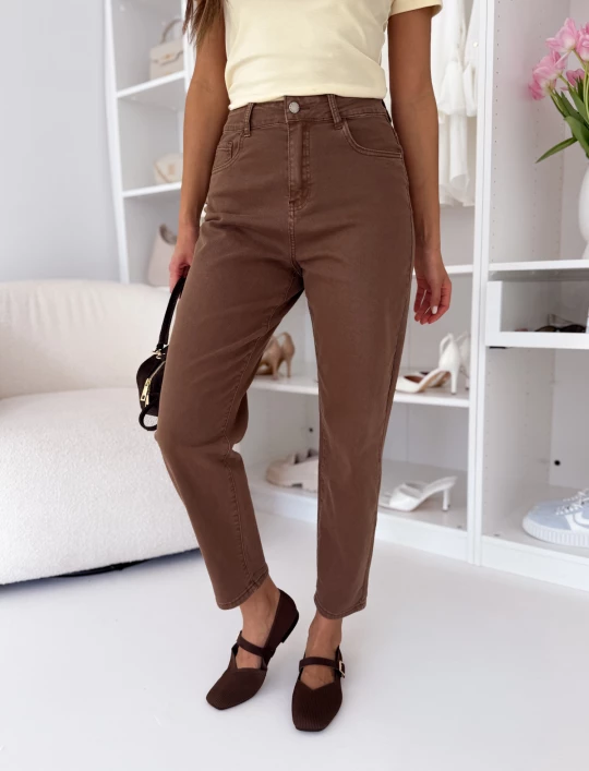 Spodnie jeansowe typu Mom Fit czekoladowe Lucy