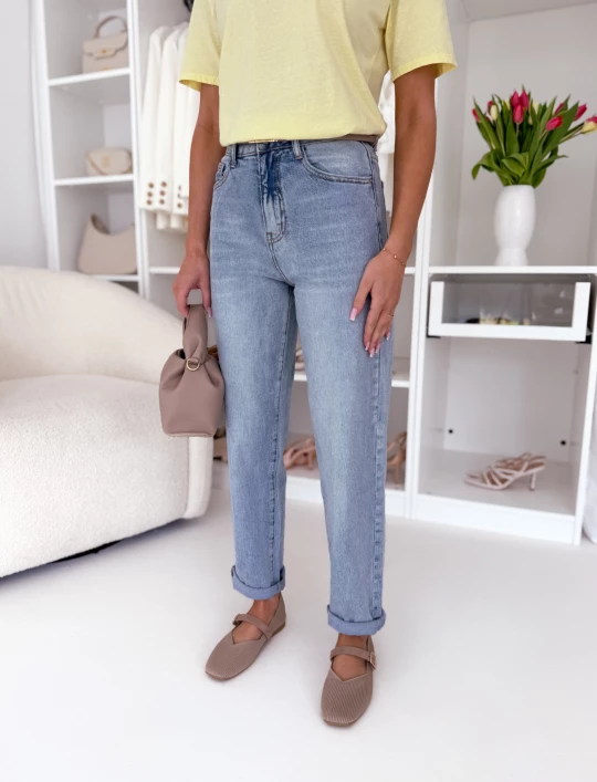 Spodnie z elastycznego jeansu typu Mom Fit Sky